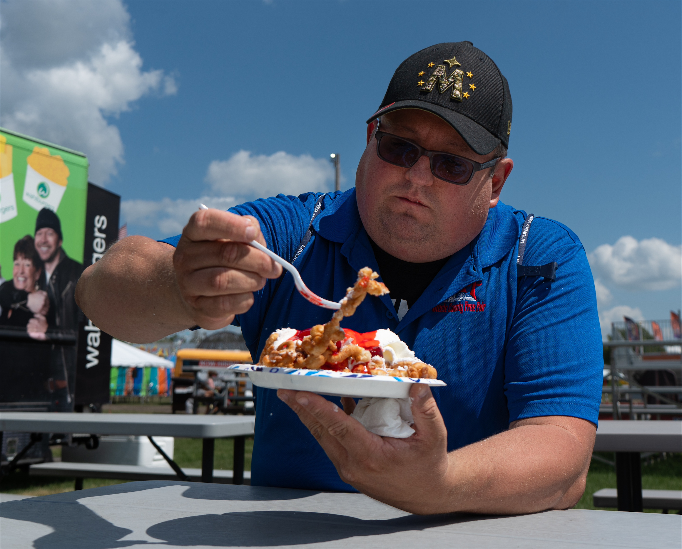 Steele County Free Fair, food reviews, Faye's funnel cakes, daniel schley