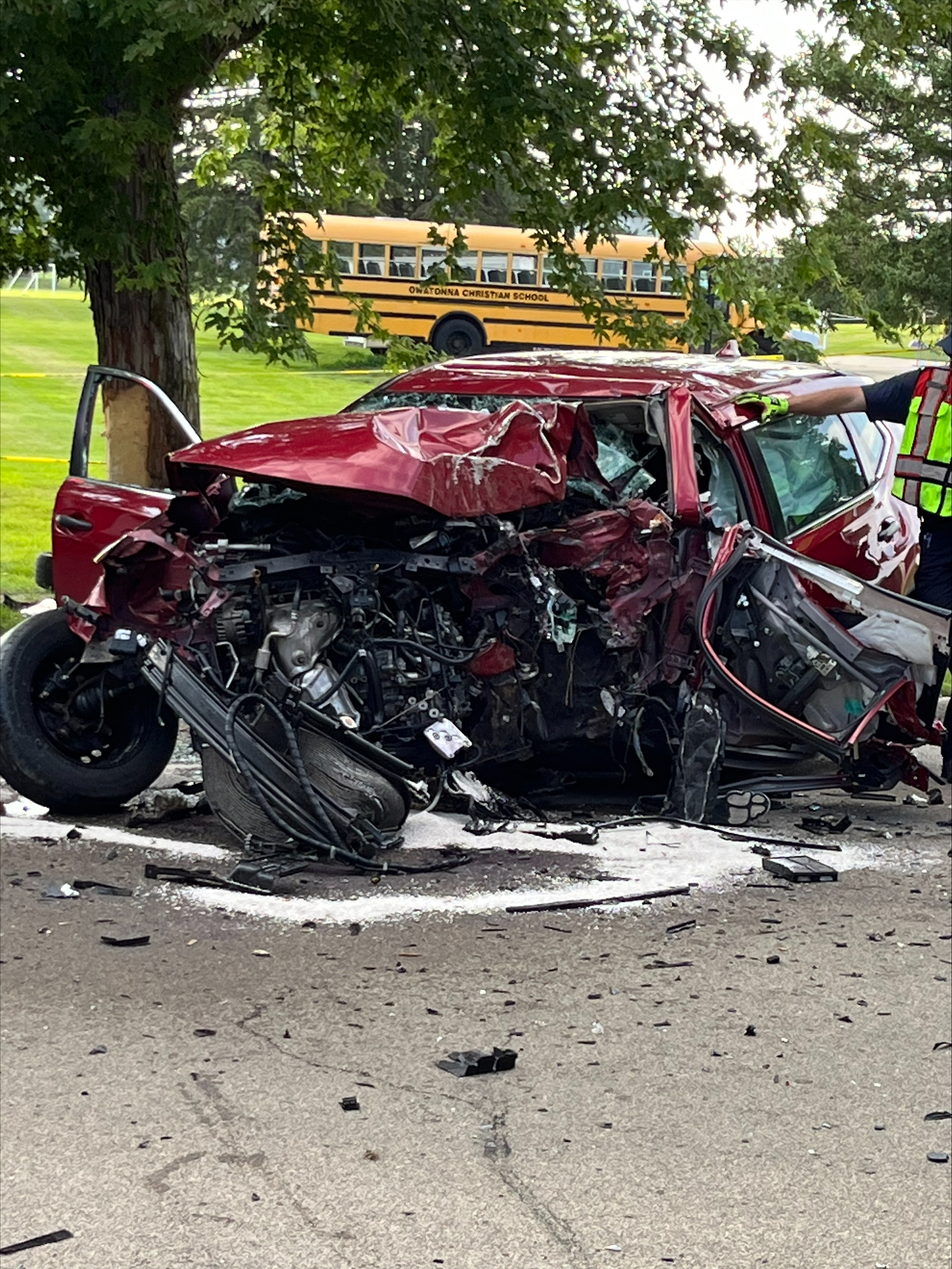 Fatal crash, owatonna, tree, single car