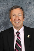 hall of fame broadcaster, lynn ketelsen