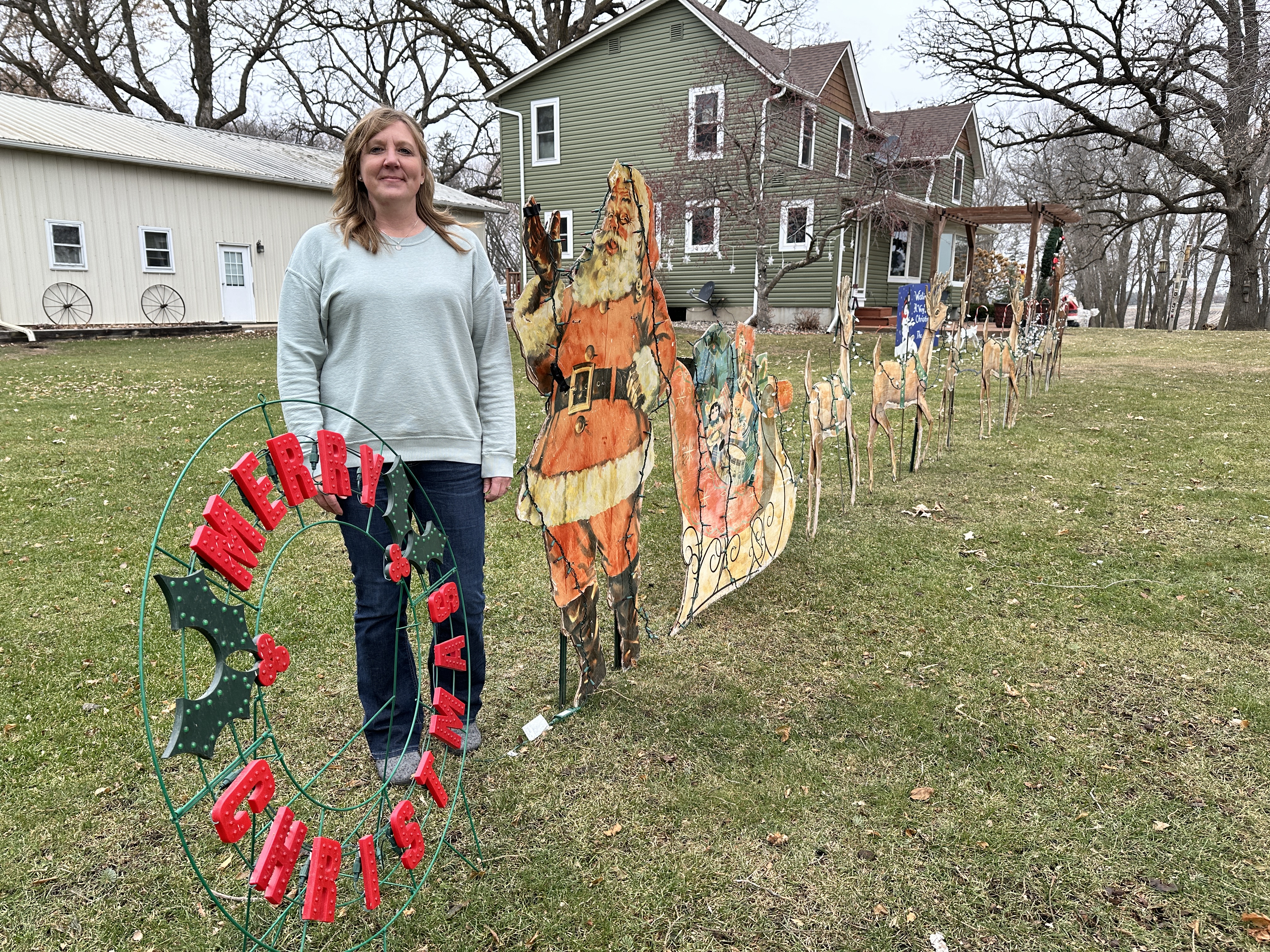 nancy levisay, christmas, owatonna, doug swan