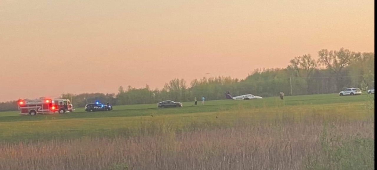 Breaking News, airplane, Owatonna, near me, crash, landing