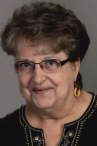 Diane Van Ravenhost, 77, Owatonna, obituary