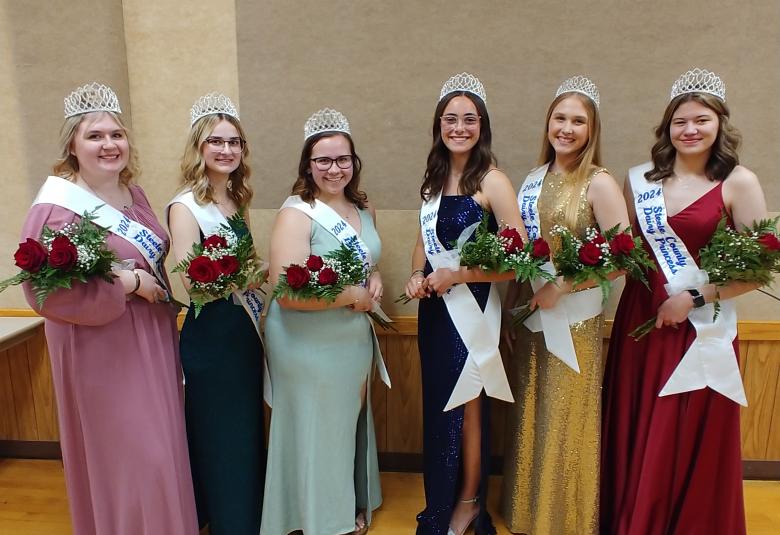 dairy princesses, steele county, madison homuth, madi murphy, afton nelson, anna cox, samantha fredin, ali slater