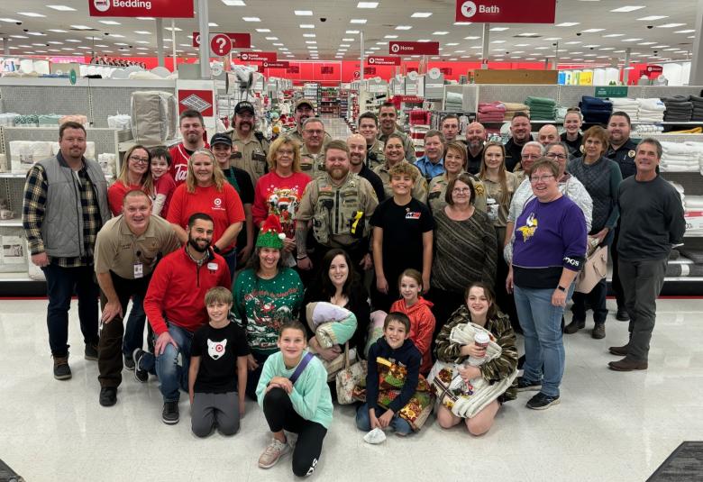Shop with a cop, steele county, owatonna